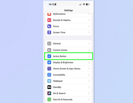 康定apple维修支持如何使用iPhone15Action按钮设置翻译