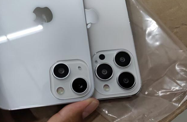 康定苹果手机维修分享iPhone 13‌机模长什么样 