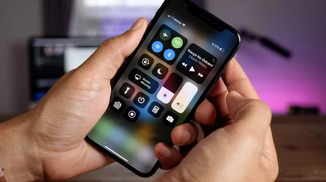 康定苹果手机维修分享iPhone 12信号差怎么办 