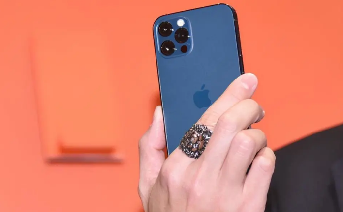 康定苹果手机维修分享iPhone12系列重启方法教程 