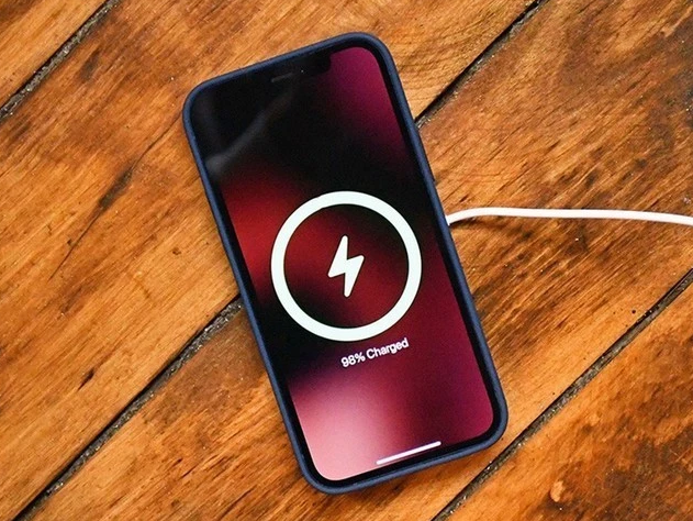 康定苹果手机维修分享iPhone 12可以随便充电吗 